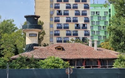 Clădirea Bar Orient din staţiunea Mamaia trebuie clasată în Lista Monumentelor Istorice şi nicidecum demolată